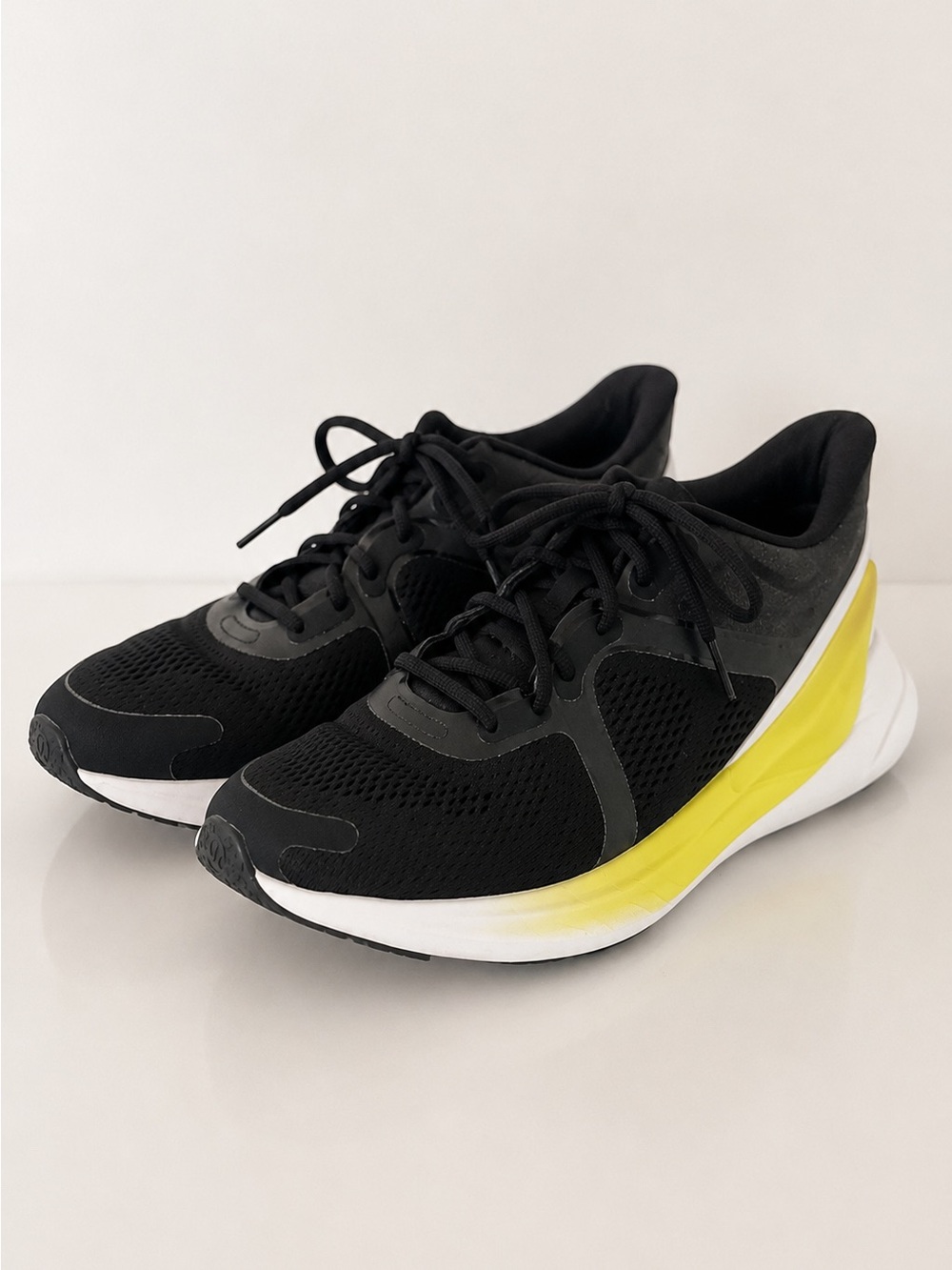 Lululemon Blissfeel Run Sneakers Black Neon Yellow Men’s 8.5